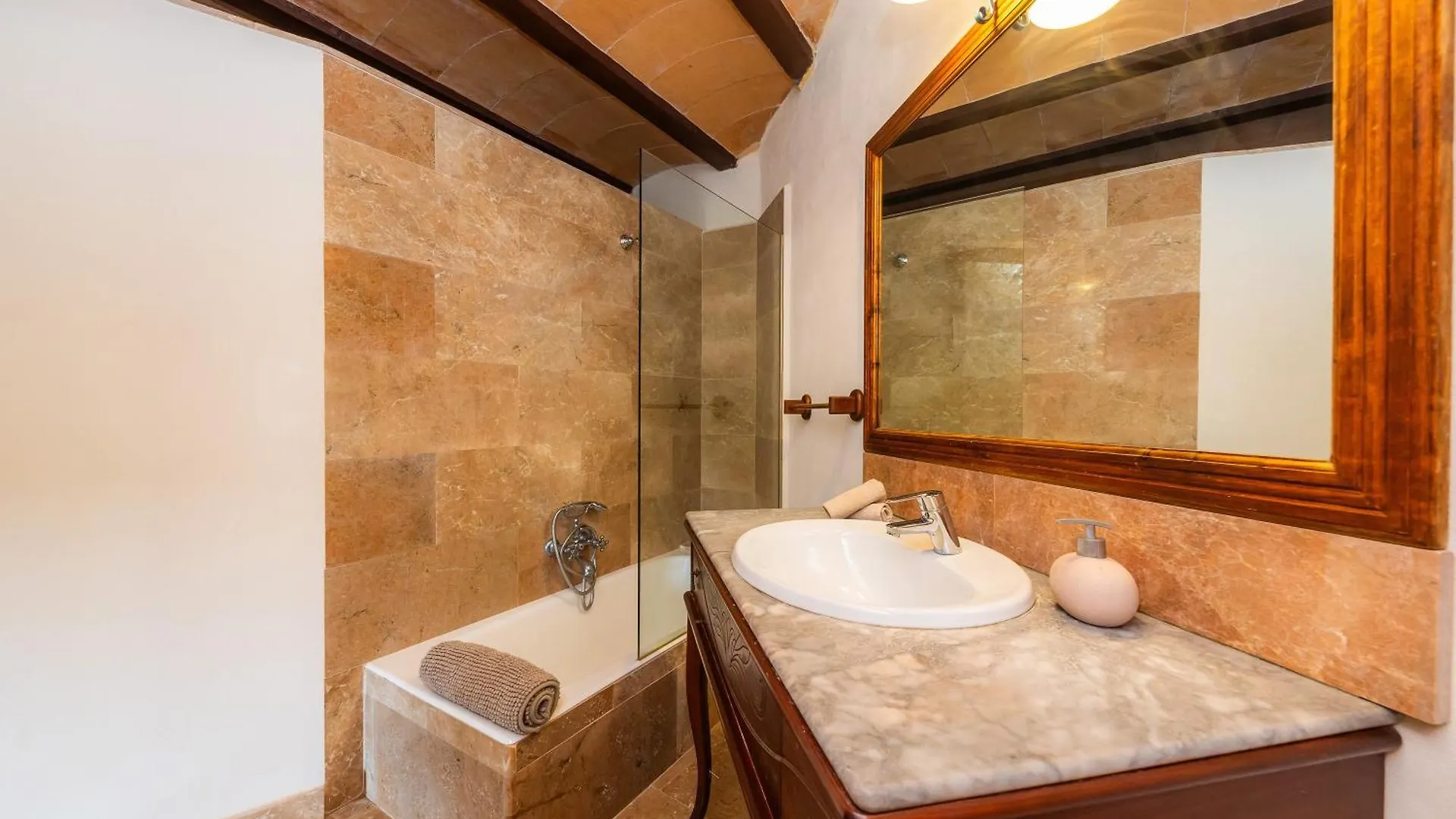 Holiday home Es Colomer Petra